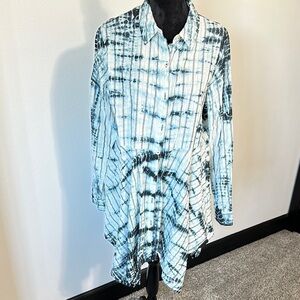 Studio West Blue and White Asymmetrical Button Down Tunic